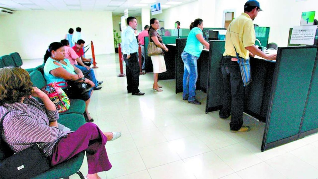 Editorial HRN: No a la manipulación de los fondos de los institutos de previsión en Honduras