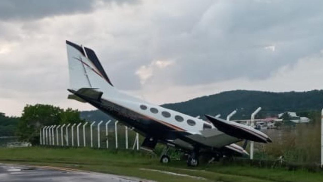 Avioneta se salió de la pista en el Aeropuerto Juan Manuel Gálvez de Roatán y estuvo a punto de caer al mar