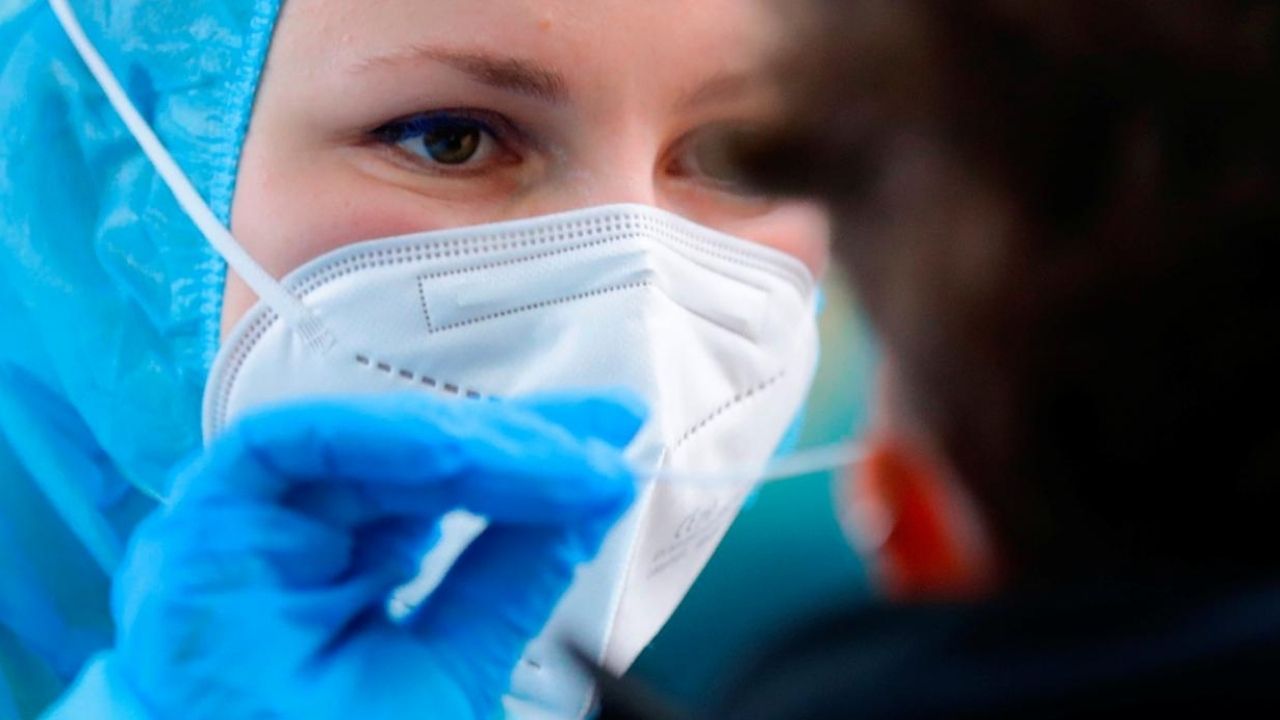 Detectan primer caso de variante británica el coronavirus en Alemania