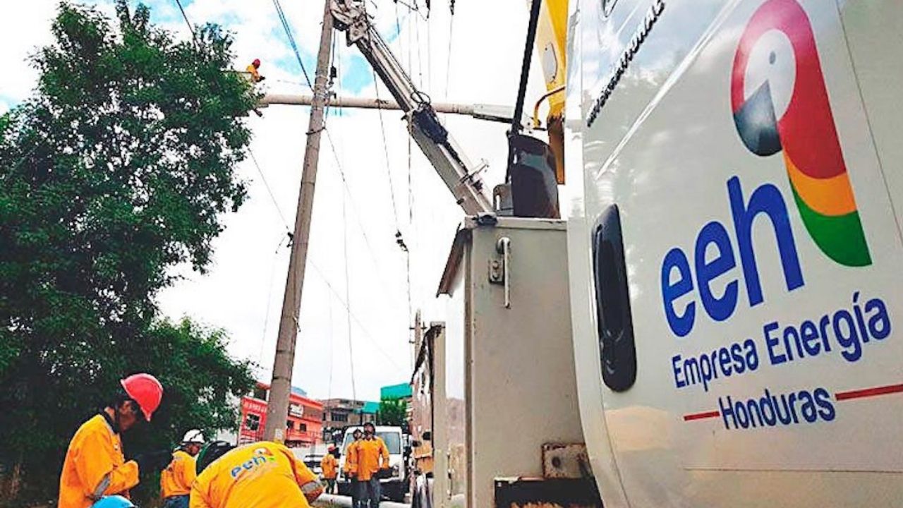 EEH no ha reducido pérdidas, pero exige pago de más de 400 millones de dólares