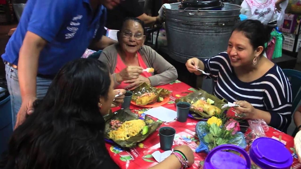Celebraciones navideñas en casa no deben sobrepasar las 10 personas, advierte Sinager