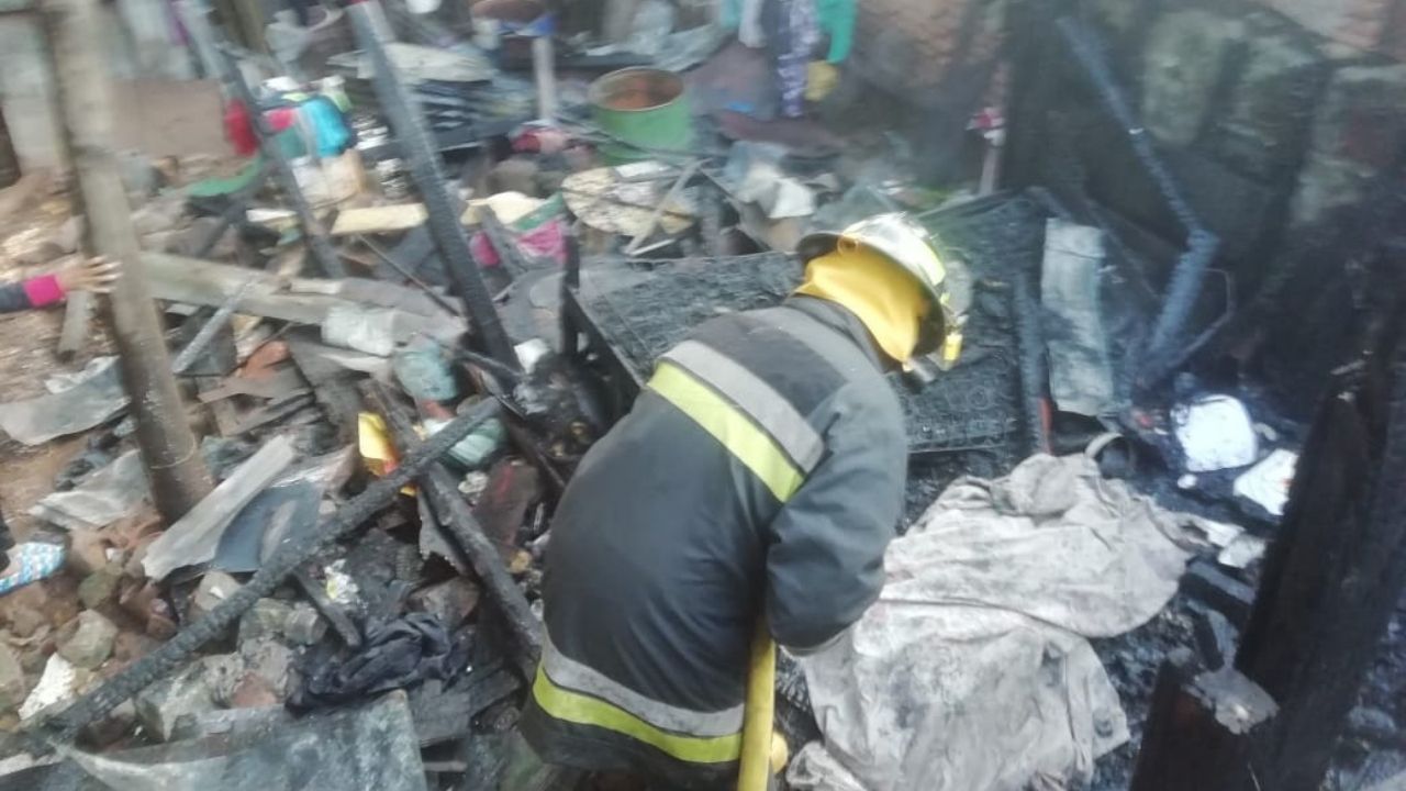 Hombre de la tercera edad muere calcinado mientras dormía tras un incendio en su vivienda en Tegucigalpa