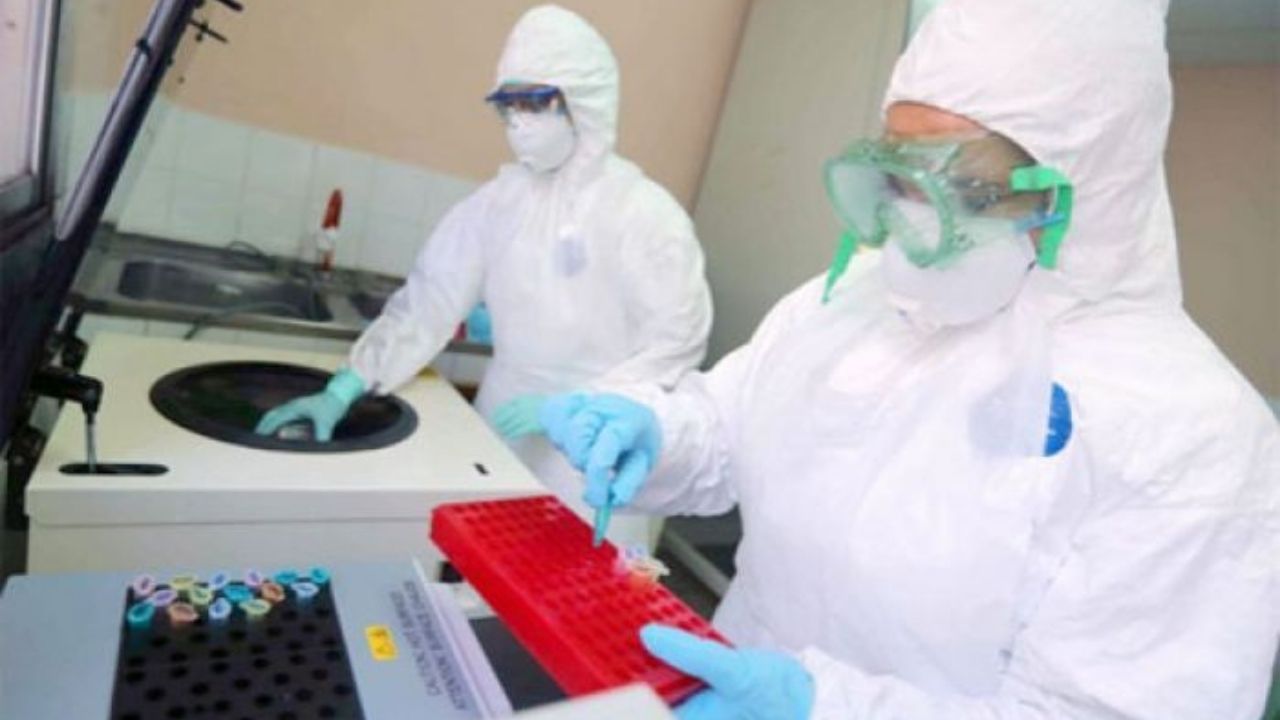De 6 mil a 9 mil aumentó la mora de procesamiento de pruebas de detección de covid en Honduras