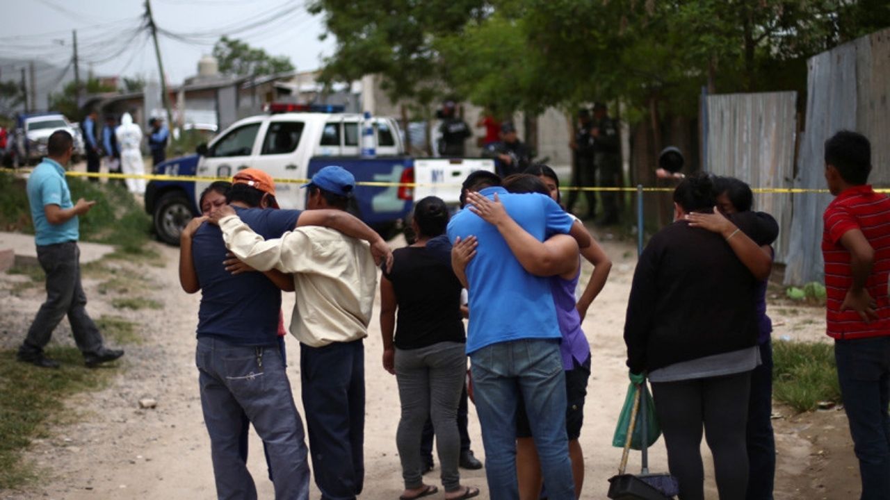 Al menos dos niños mueren a diario a causa de la violencia criminal en Honduras