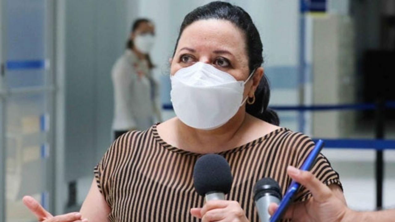 Yolani Batres: estamos jugando a la ruleta rusa, creyendo que Iota y Eta se llevaron el covid