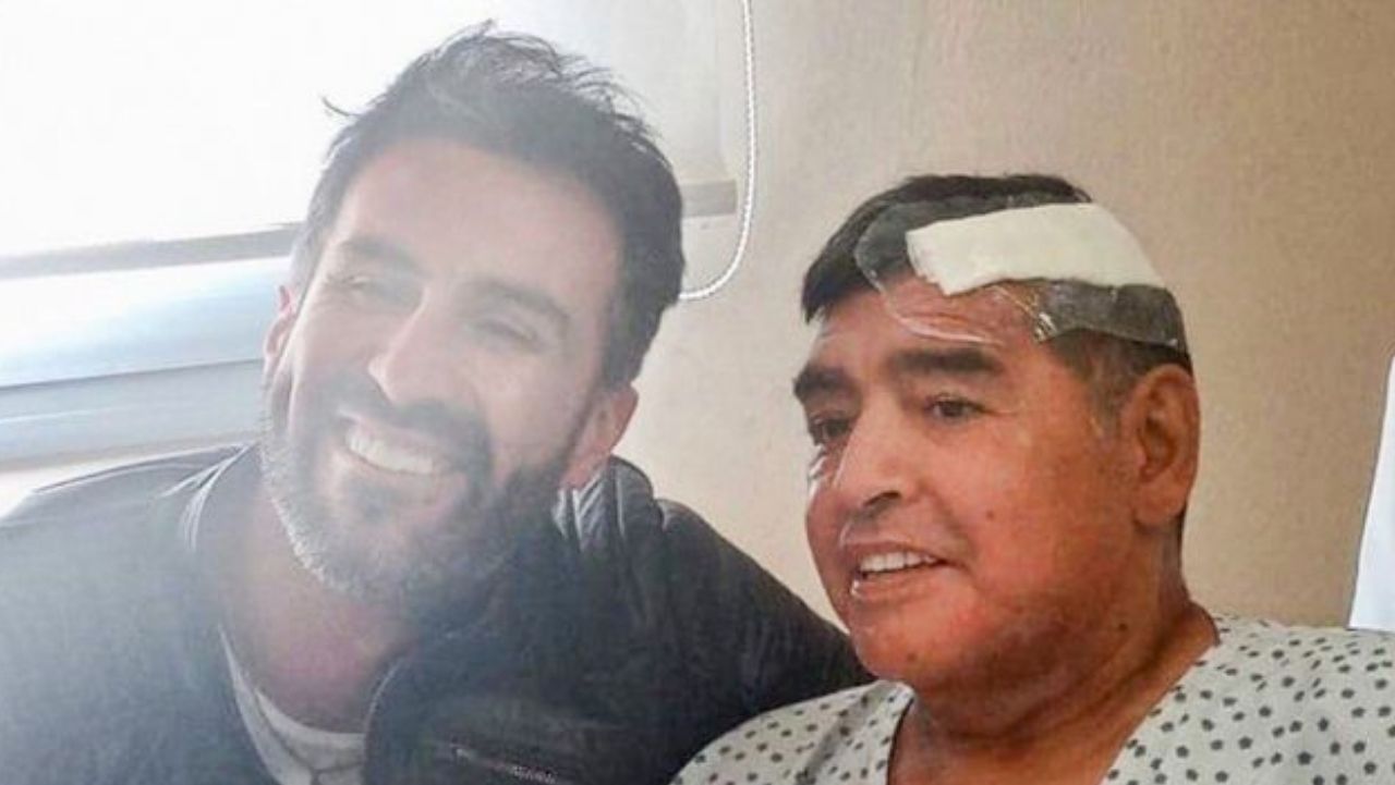 Investigación revela que médico personal de Diego Armando Maradona le falsificaba su firma