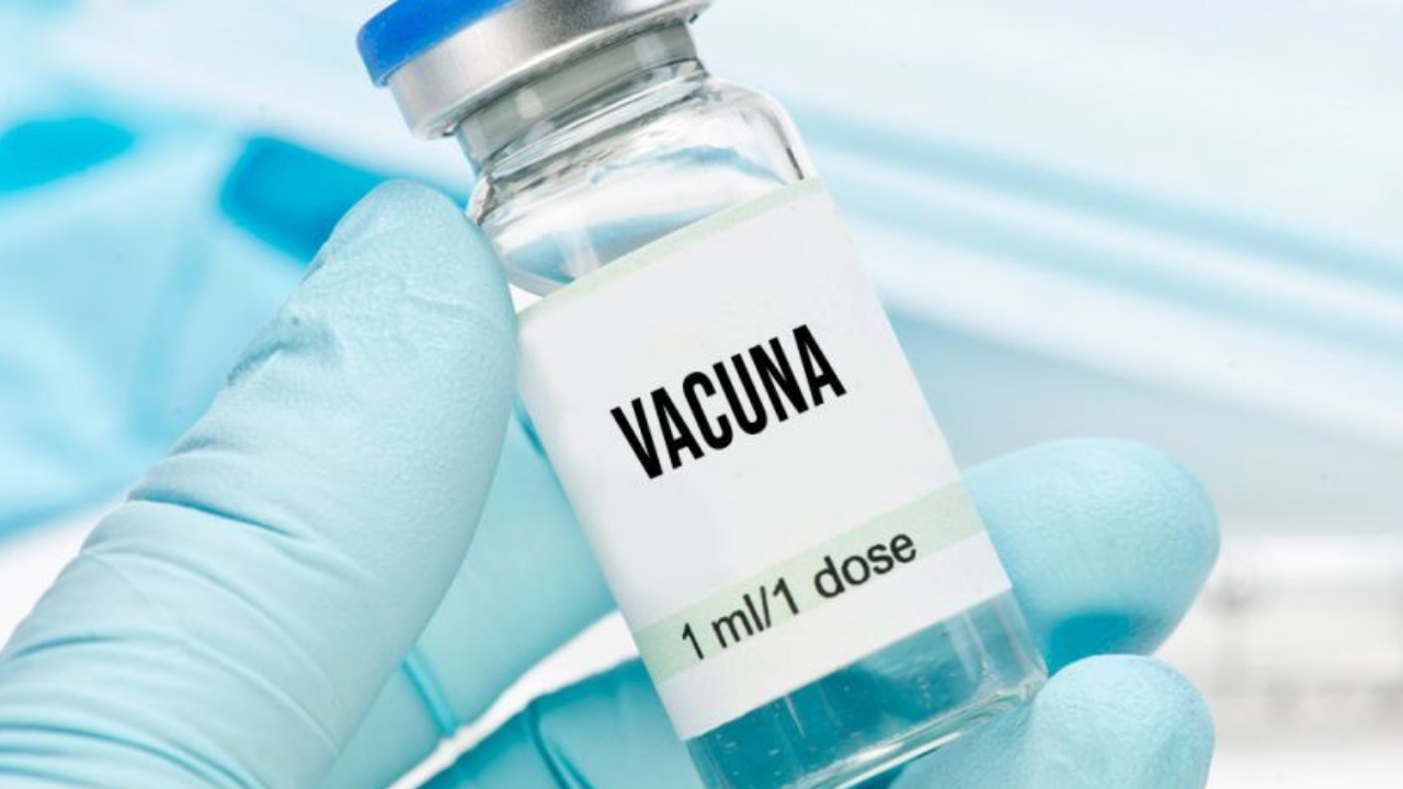 Finanzas asegura que tiene los fondos para adquirir vacunas contra covid-19