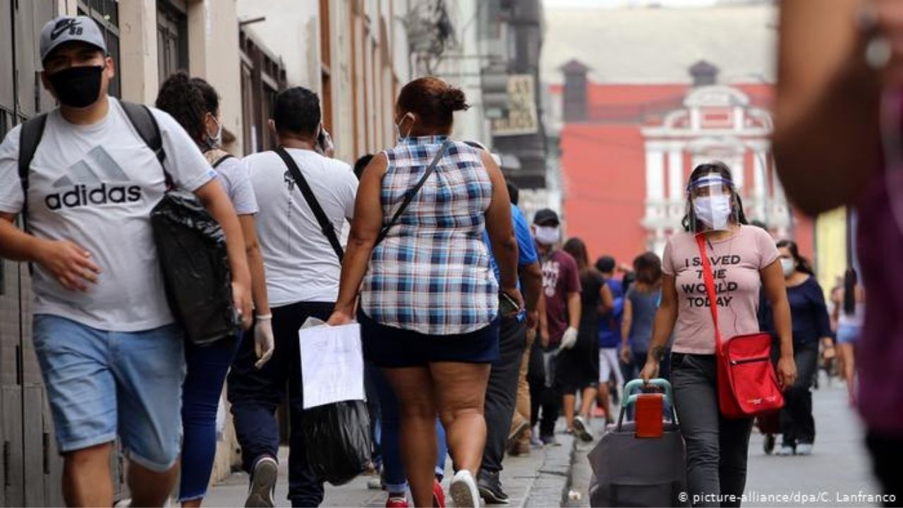 Perú impone cuarentena obligatoria de 14 días a viajeros