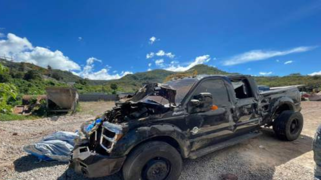 Tito Asfura resulta herido tras salvarse de morir en accidente vial con una rastra