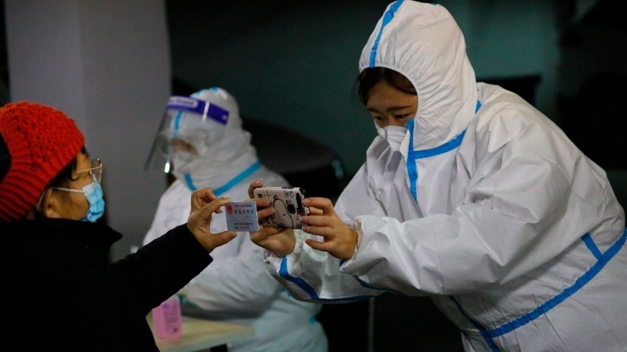 Expertos de la OMS volarán a Wuhan el jueves para buscar origen del virus