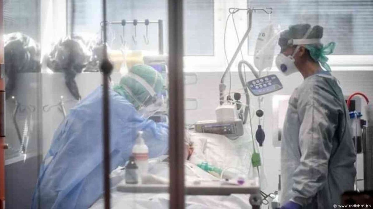 Salud confirma que capacidad de ocupación en UCI por covid está llegando al 95 por ciento