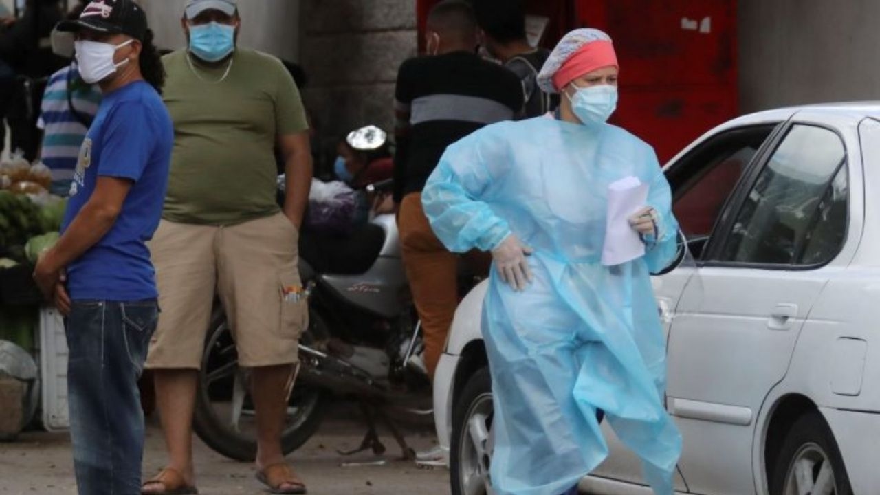 La nueva cepa de covid podría estar circulando por Honduras y no hay manera de detectarlo, según expertos