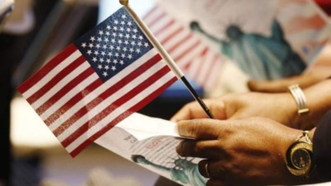 Inmigrantes podrán optar a la ciudadanía de Estados Unidos si cumplen con dos requisitos