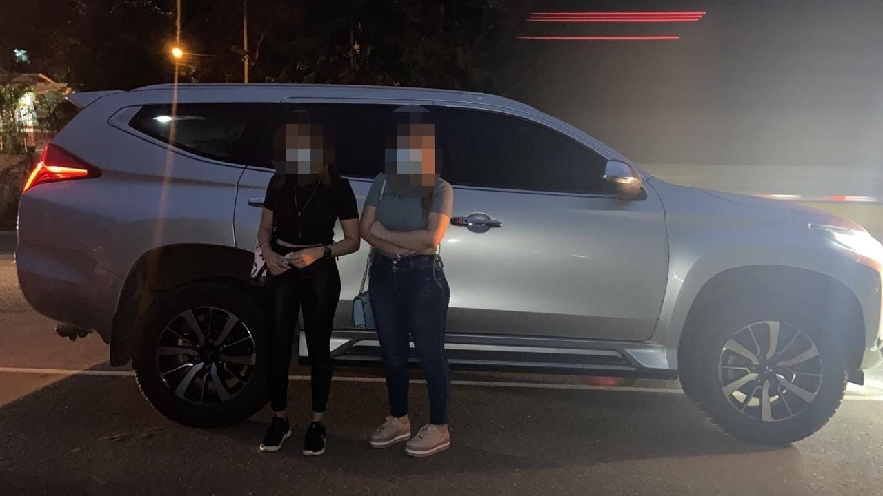 Un hombre y dos mujeres fueron detenidos en posesión de 10 mil dólares en Cortés