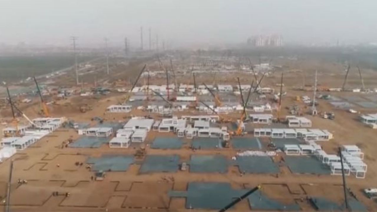 China repite la historia de 2020: construye un enorme hospital ante repunte de casos de covid