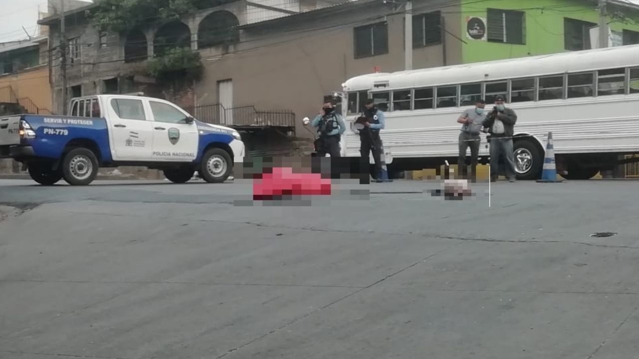 Partes de cuerpos humanos empaquetados fueron hallados en varias zonas de la capital