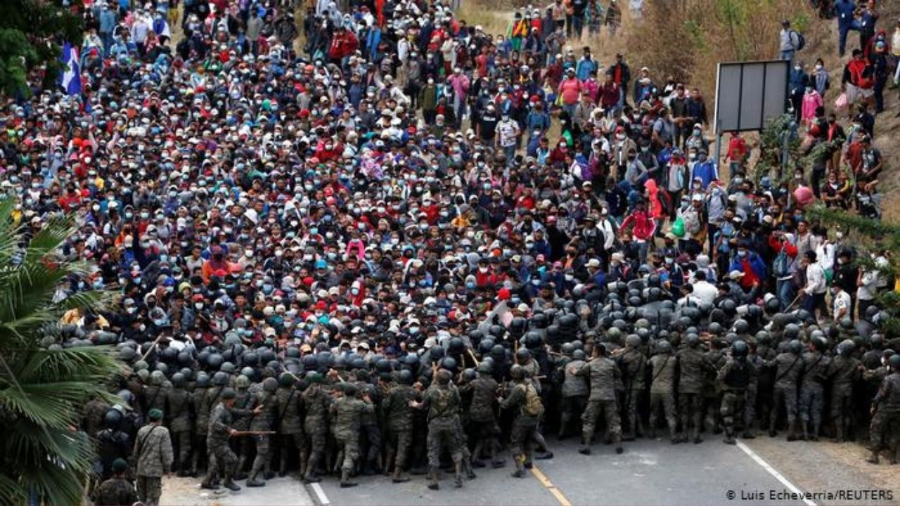 México advierte a migrantes hondureños: 'no pasarán si no llevan todos sus papeles en orden´