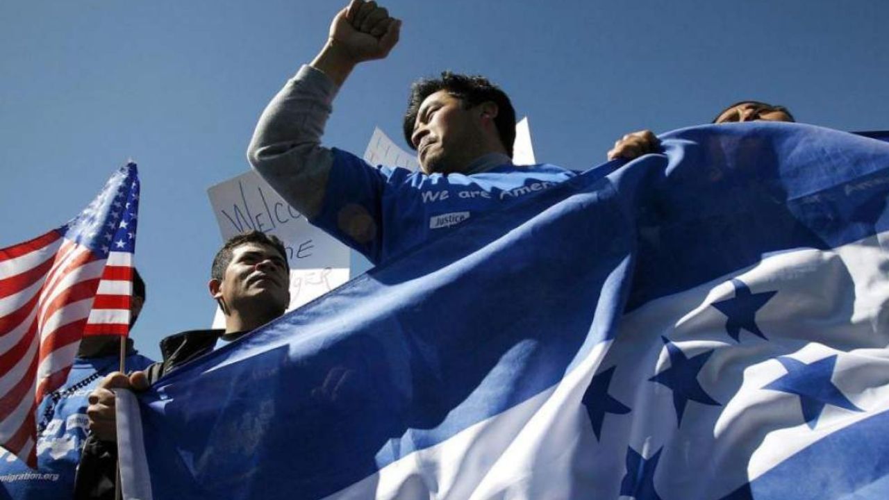 Migrantes hondureños reclaman presión de Estados Unidos para poder votar en Honduras