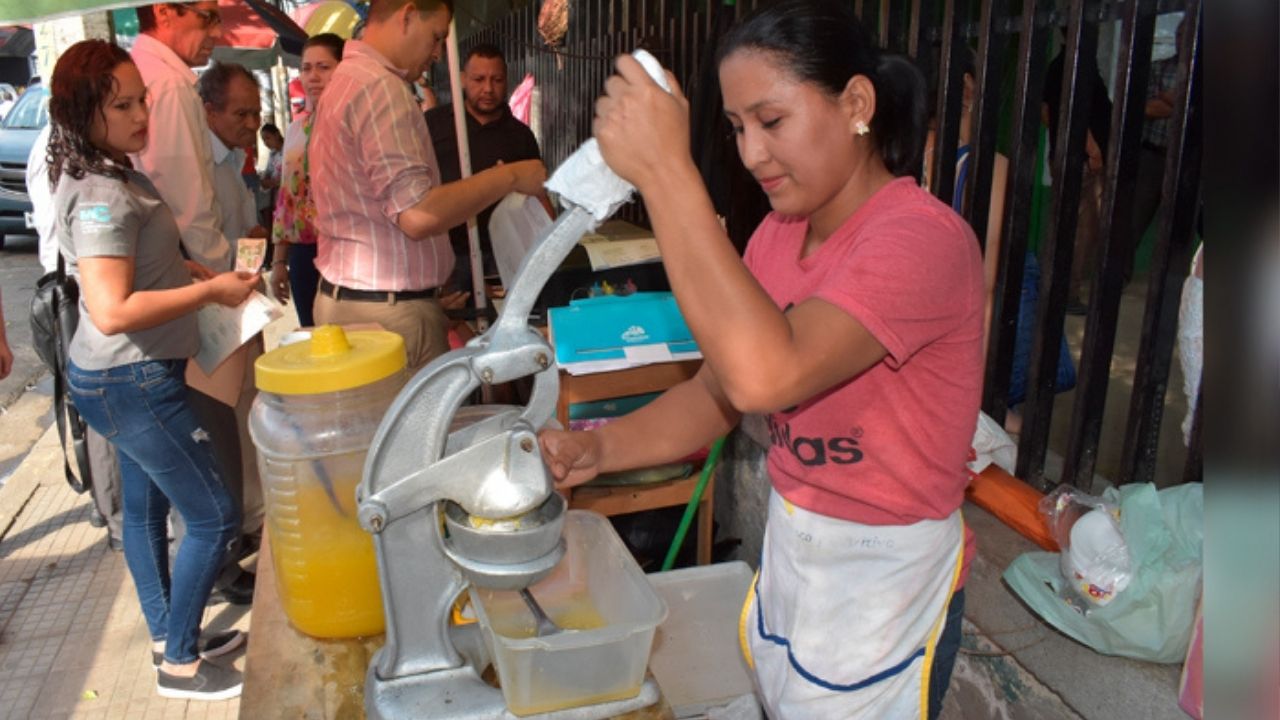 Más de 350 mil mujeres han quedado sin empleo o están suspendidas en Honduras