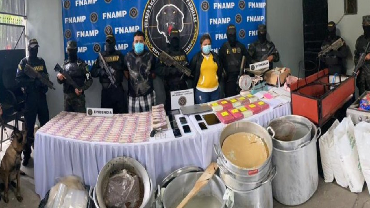 Desarticulan narcolaboratorio en San Pedro Sula y capturan a pareja MS-13 con cocaína valorada en 3 millones de lempiras