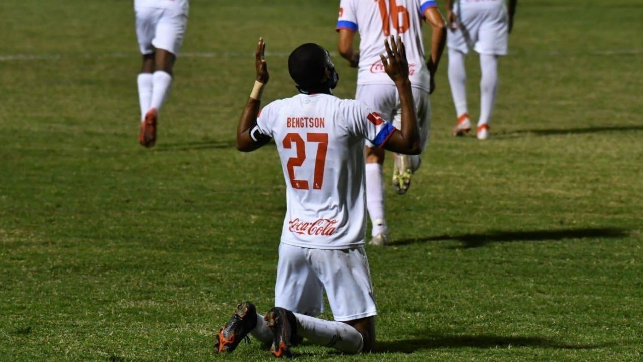 Jerry Bengtson a un gol de ser el máximo goleador del Apertura de la Liga Nacional
