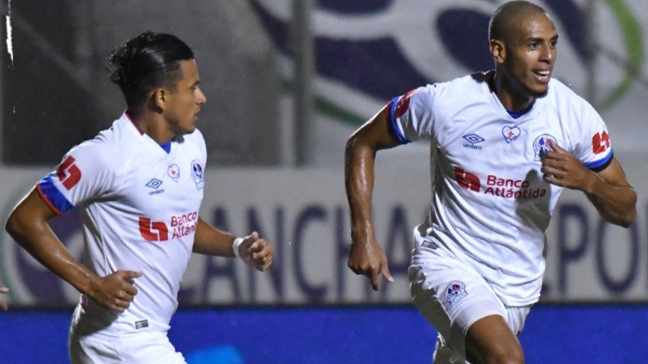 Olimpia pega primero y pone un pie en la final de la Liga 5 Estrellas de Honduras