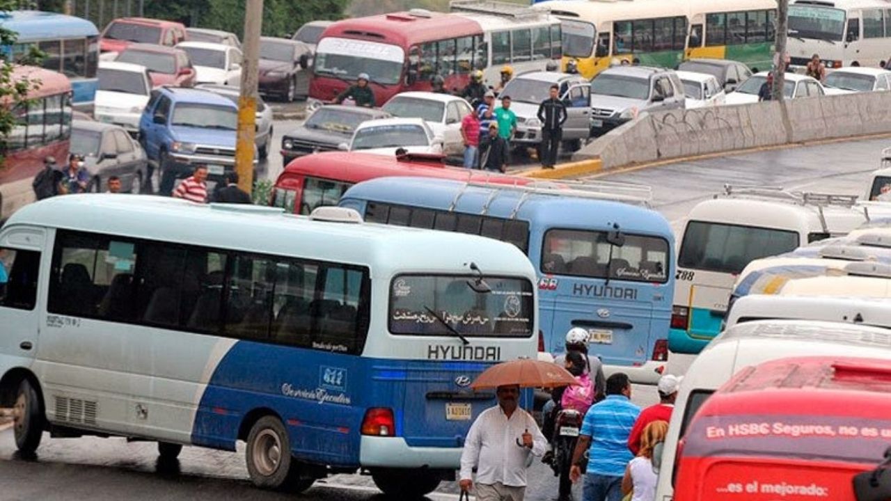 Transportistas hondureños anuncian paro la próxima semana y hacen llamado al gobierno
