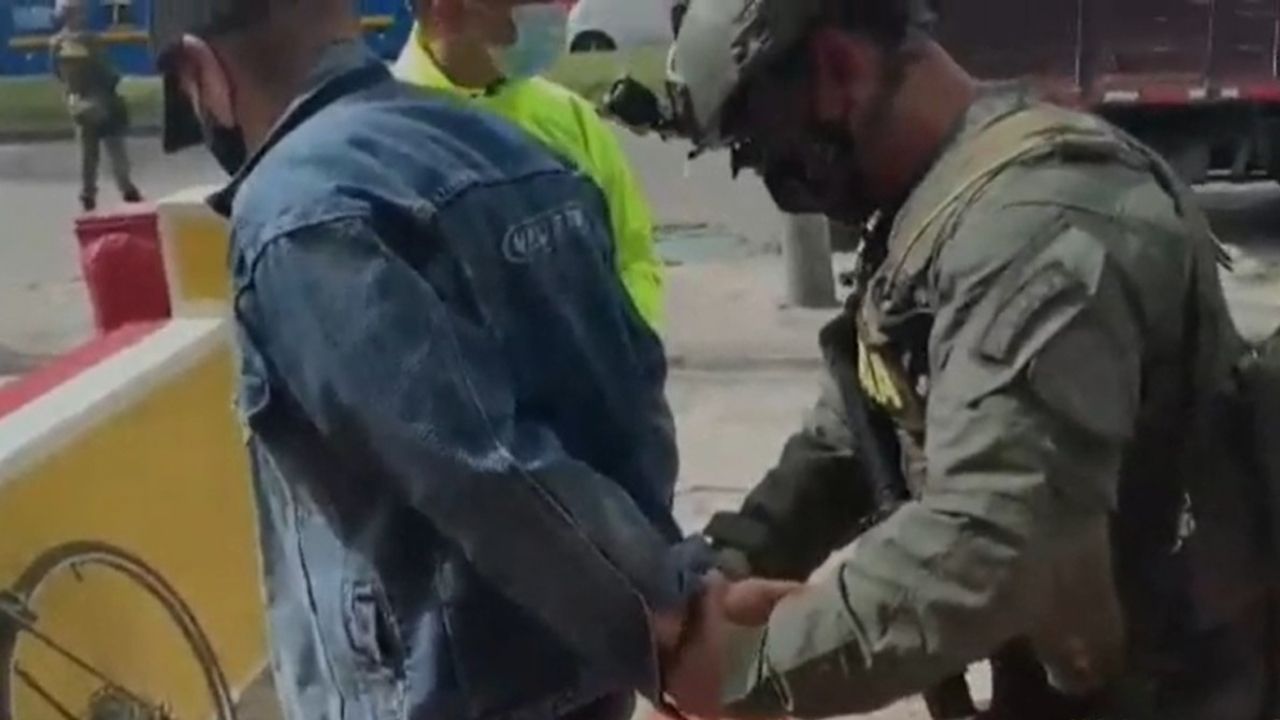 Falso pastor engañó por 5 años a feligreses mientras enviaba cocaína a Europa