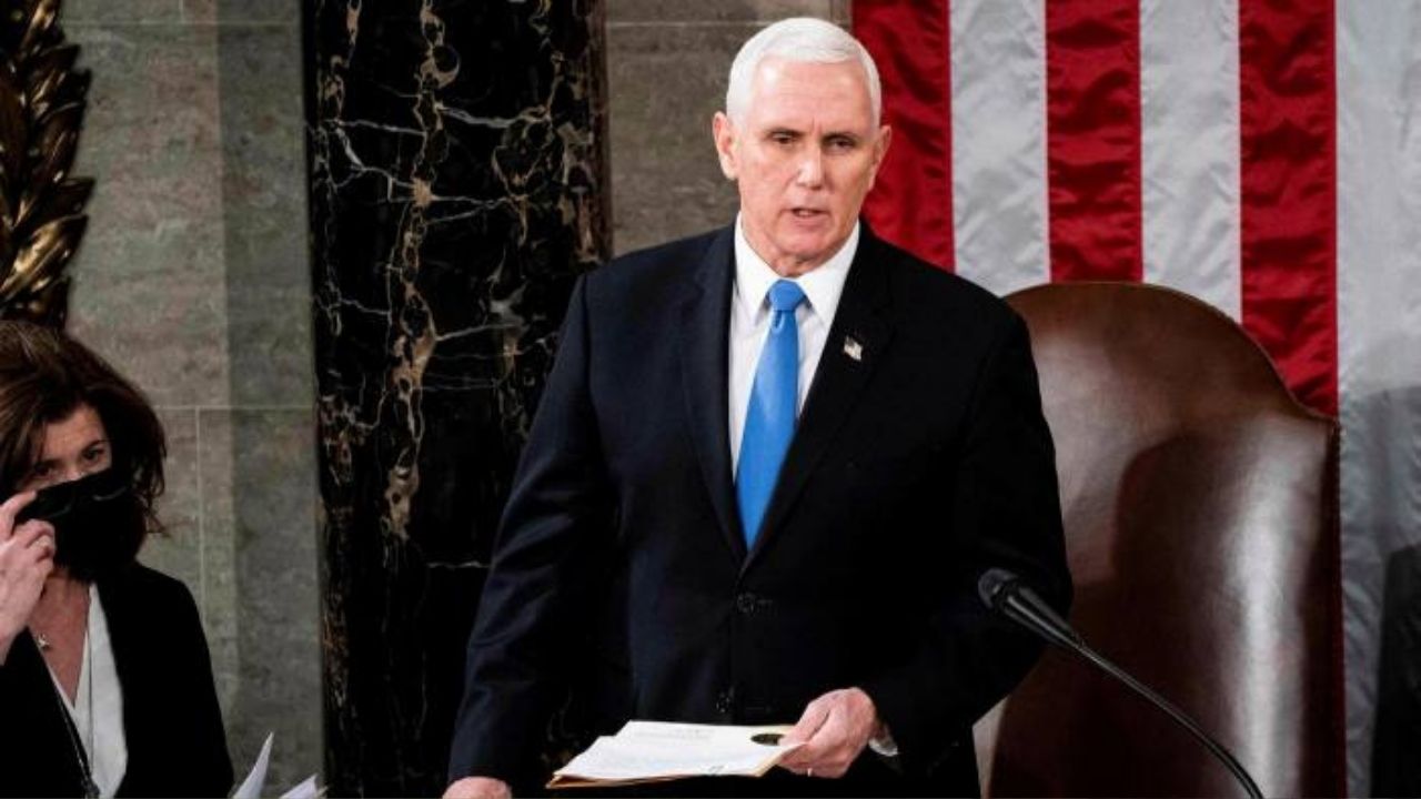 El vicepresidente Pence descarta invocar enmienda para destituir a Trump