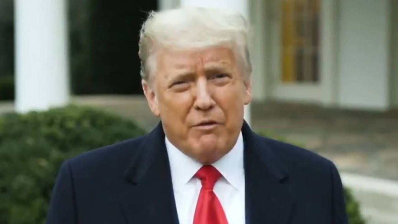 Twitter suspende permanentemente la cuenta de Trump