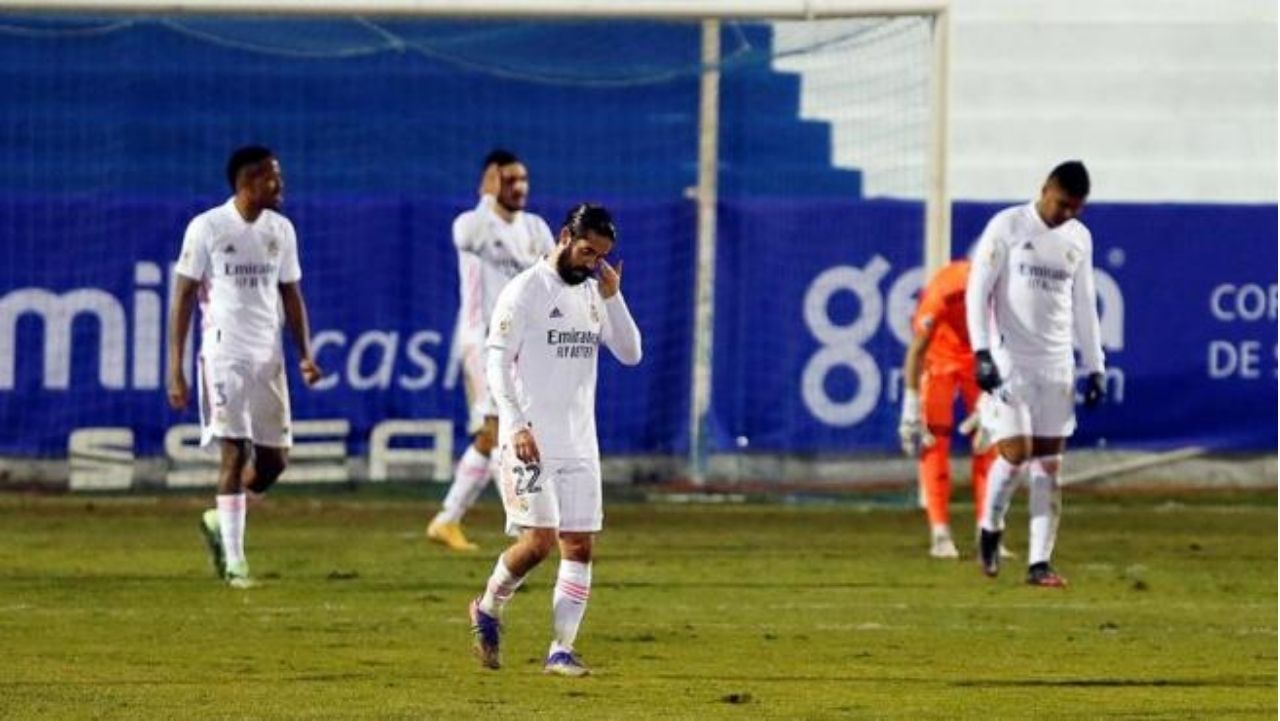 Real Madrid hizo el ridículo y quedó fuera de la Copa del Rey a manos del Alcoyano, club de tercera división