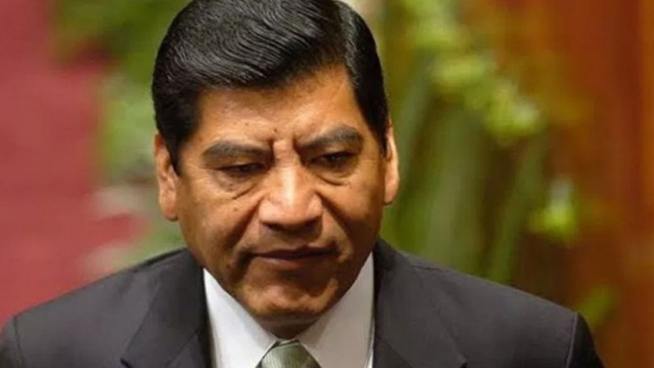 Detienen a exgobernador mexicano acusado de torturar a una periodista
