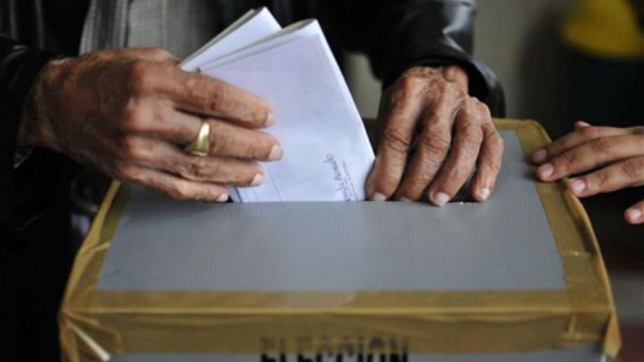 CNE ha confundido los procesos: no debe jugar el papel de las generales en las internas, según analista