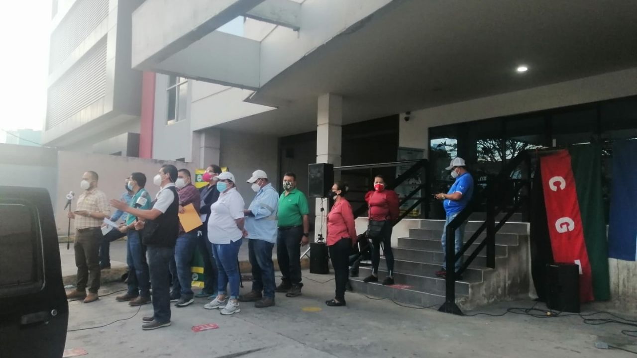 Empleados de la ENEE amenazan con protestas por ‘aumentazo’ salarial recetado por interventores de la estatal eléctrica