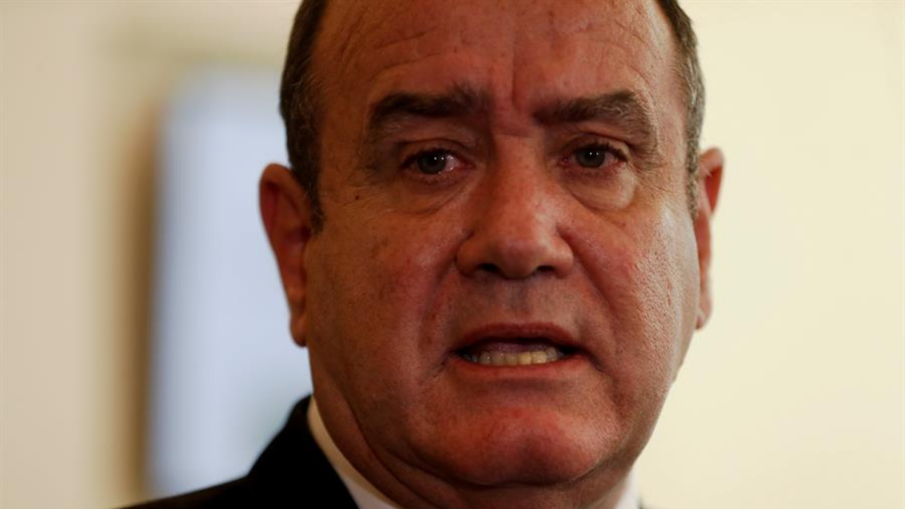 El presidente de Guatemala ve favorable emplear la pena de muerte en el país