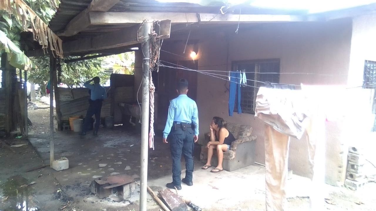Hombre es asesinado con arma blanca supuestamente por su expareja en La Ceiba