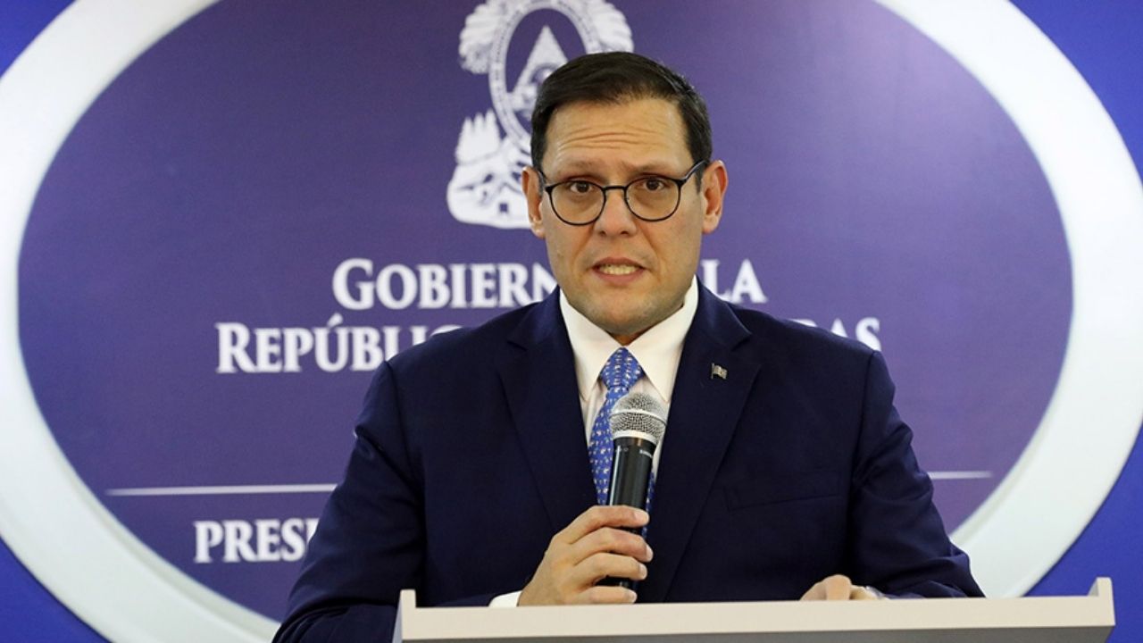 Funcionarios hondureños serán los últimos en recibir vacuna anticovid, asegura canciller Lisandro Rosales
