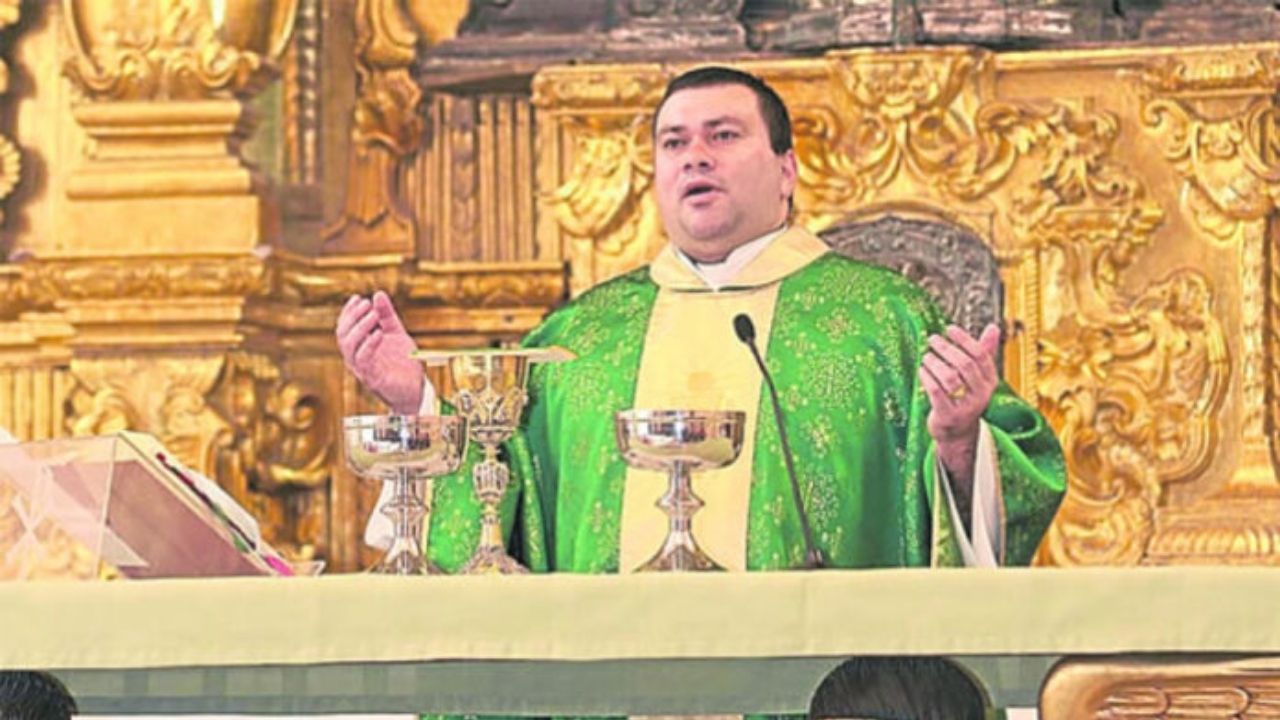 Honduras: Padre Carlo Magno da positivo a la prueba de covid-19