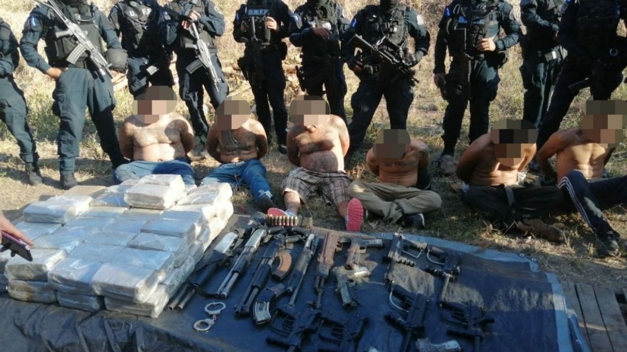 En fotos: Así estaba equipado el campamento para sicarios en la salida a Olancho