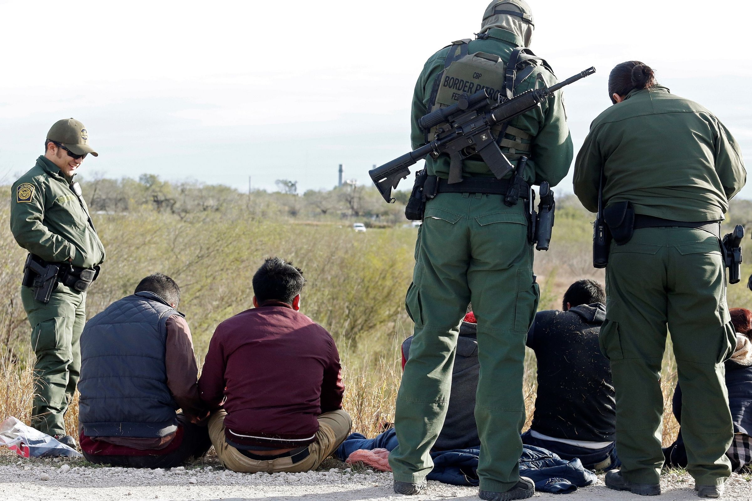 Patrulla Fronteriza detienen a 5 mil inmigrantes al día en la frontera con México