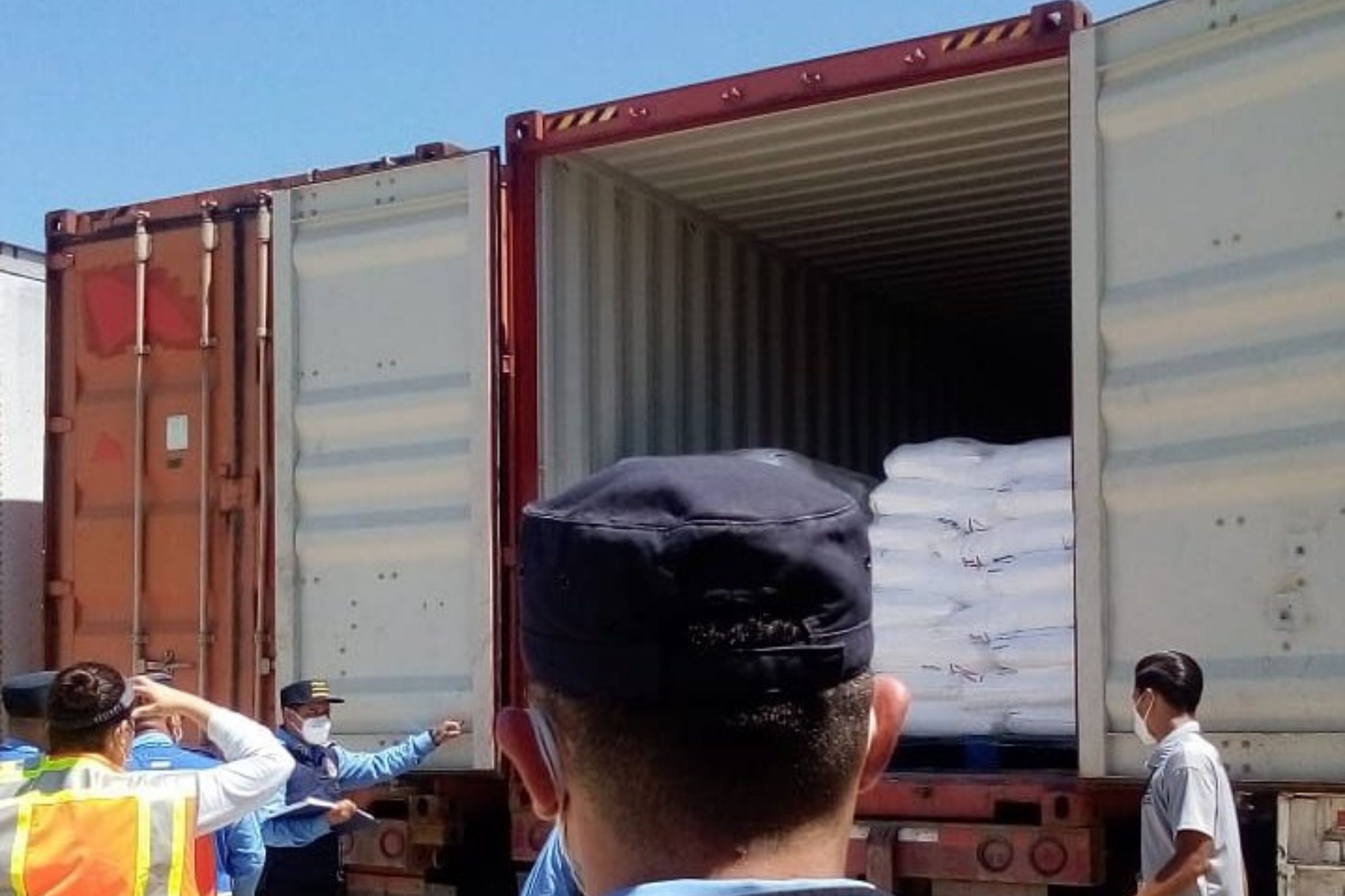 Honduras incauta 244 toneladas de químicos para supuesta fabricación de droga