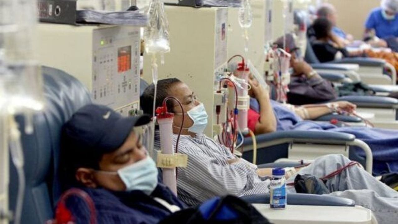 Honduras: Pacientes renales del IHSS comienzan a ser inmunizados contra el covid-19