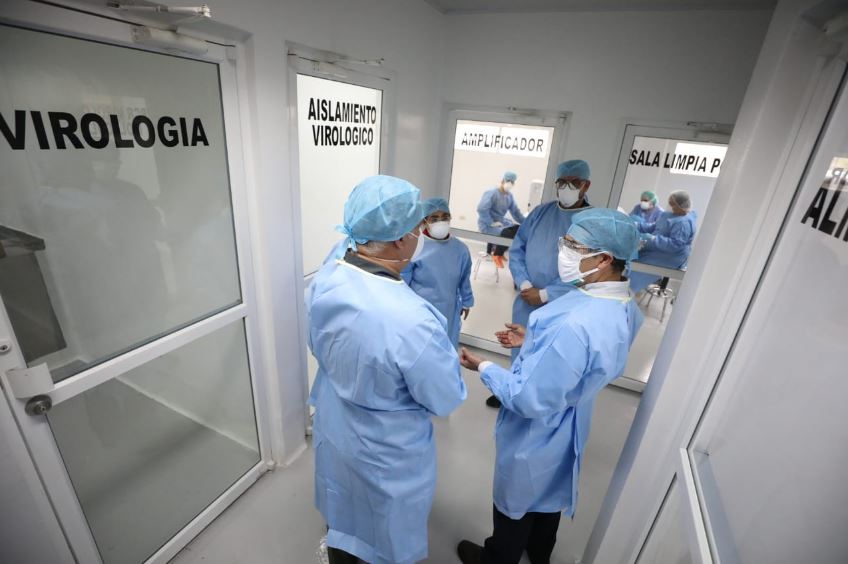 Médicos y microbiólogos exigen habilitación de nuevos laboratorios de virología en Honduras