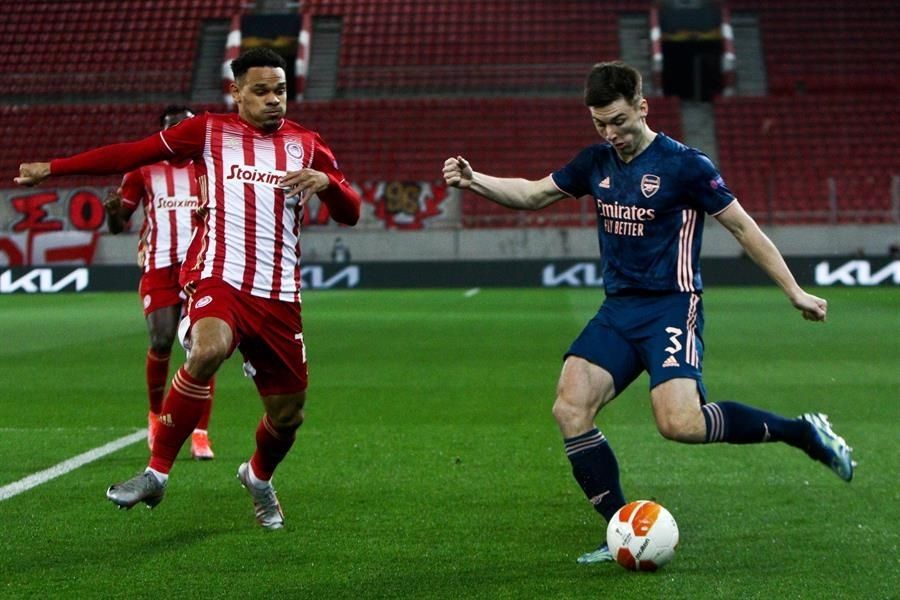 1-3. Arsenal derrota a Olympiacos por la ida de los octavos de final de la Liga Europa
