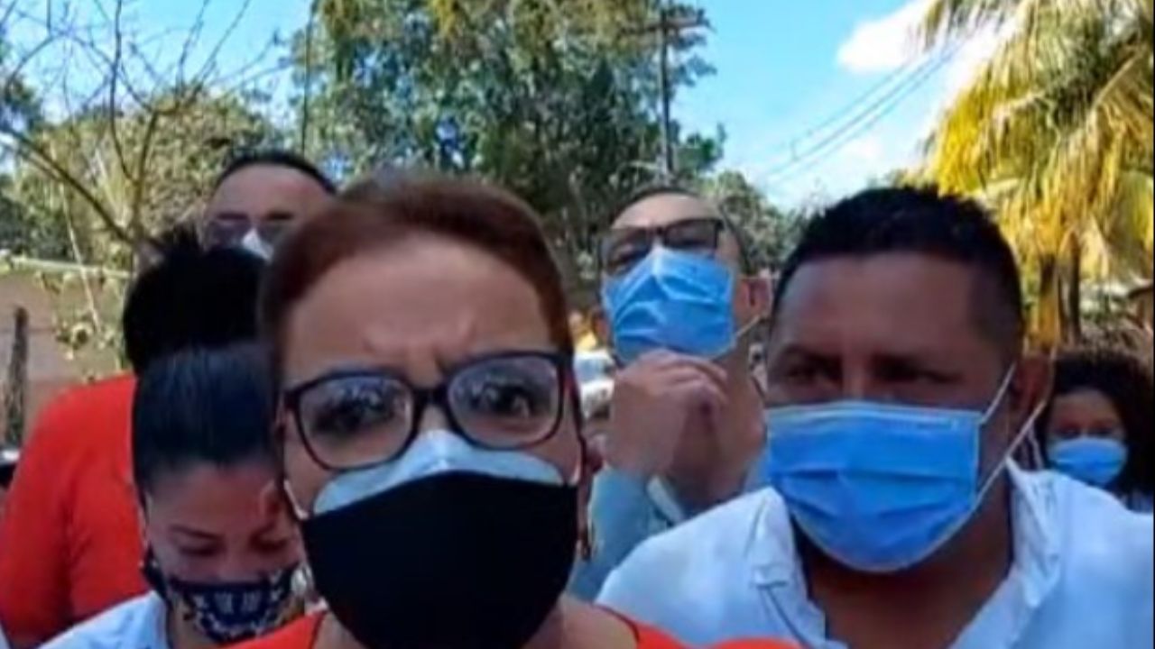 Xiomara Castro ejerce su voto: llegó la hora de que una mujer llegue a la presidencia de Honduras