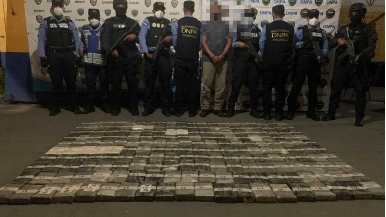 Decomisan más de 200 kilos de cocaína ocultos en un camión en el norte de Honduras