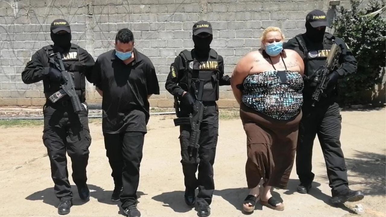 Capturan a taxista y a su madre alias 'La Doña' por cobro de extorsión y tráfico de drogas en Siguatepeque