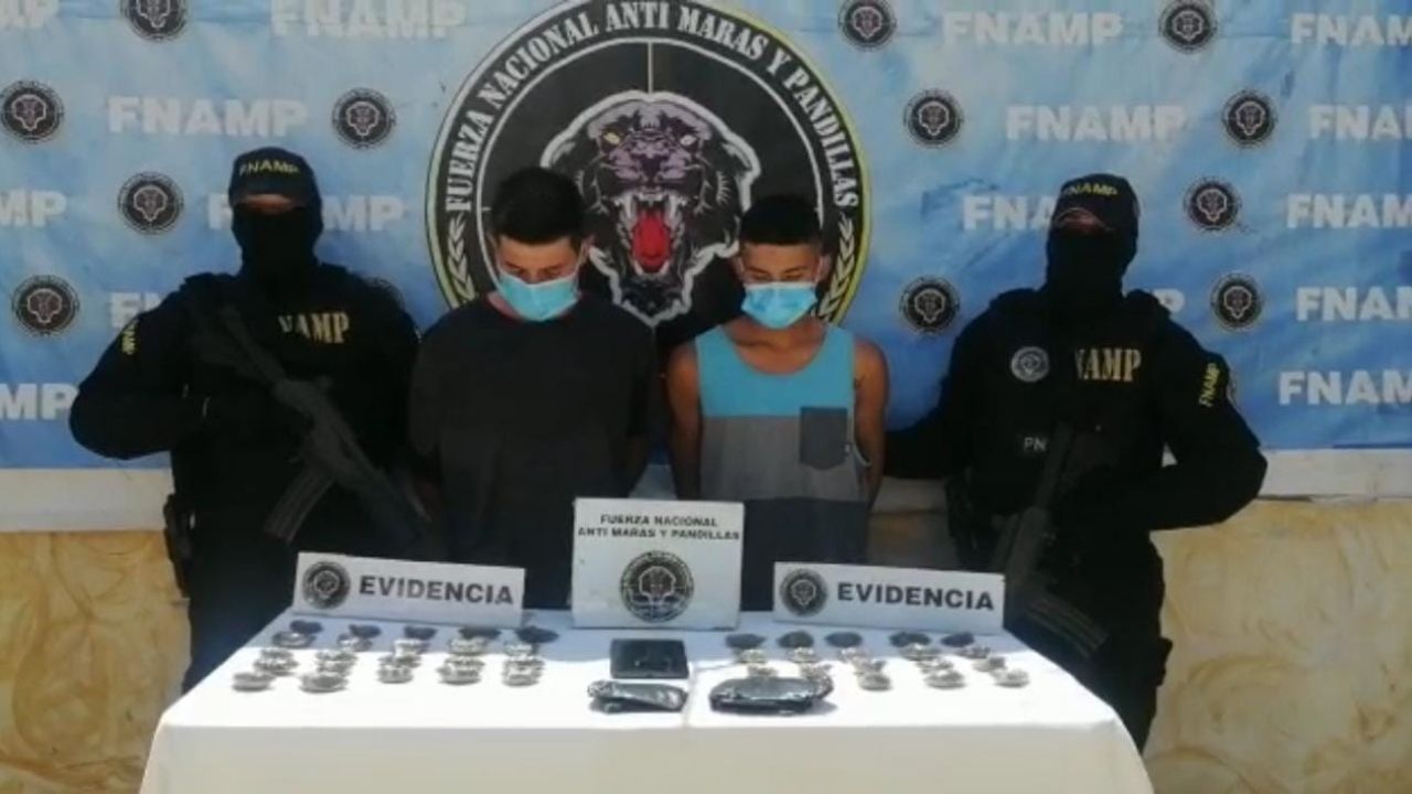 Capturan al 'Cucaracha' y 'El Chele' por el tráfico de drogas en Siguatepeque