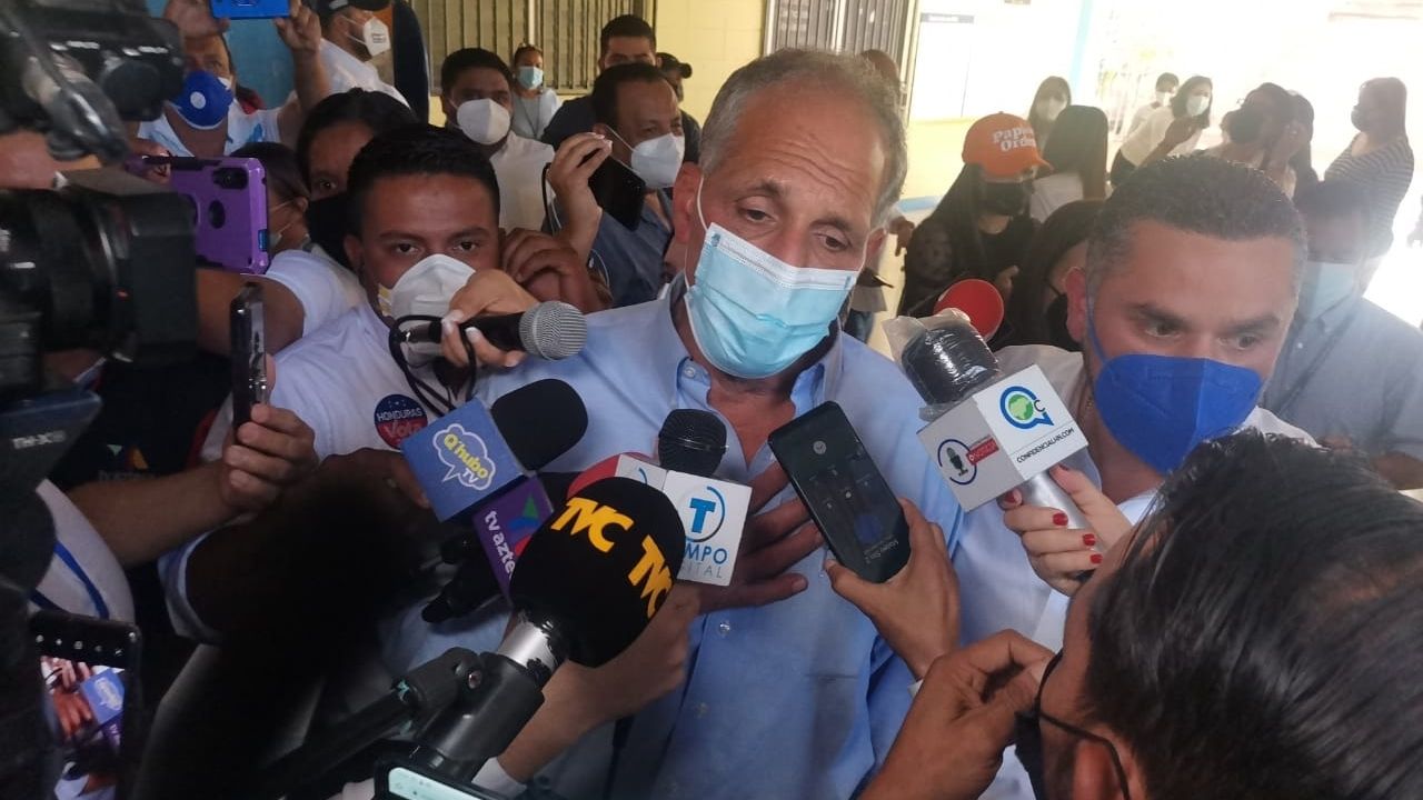 'Mis burros y mi trabajo son parte de mi vida, Honduras necesita una reconstrucción': Tito Asfura