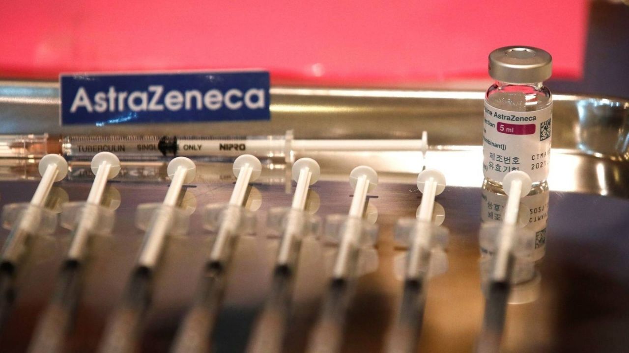 OMS: Suspender uso de vacuna de AstraZeneca ha sido medida solo de precaución